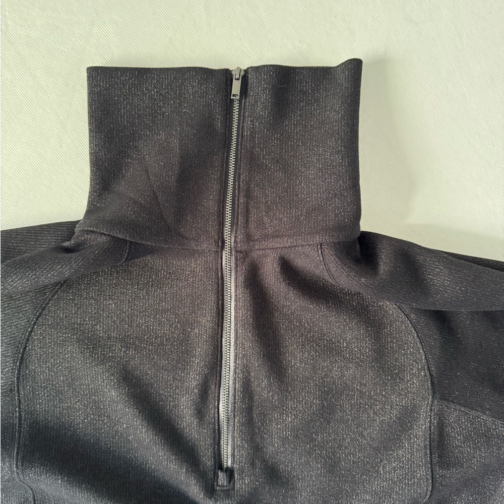 Quiet Luxury Spanx AirEssentials Black Half Zip Shimmer Sweatshirt Black Large - Picture 11 of 16
